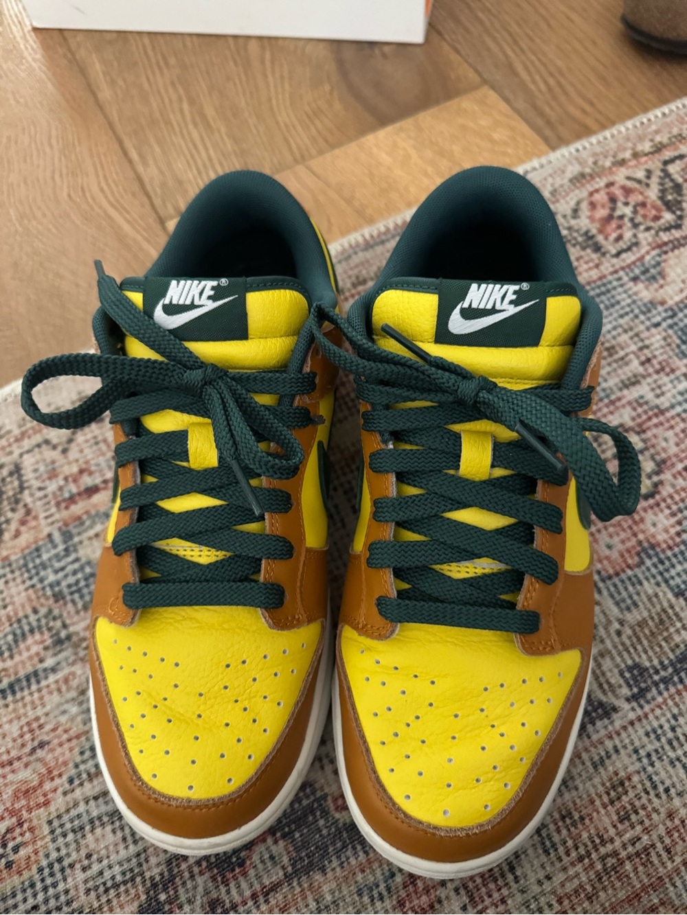 Nike Low-Top Sneakers in Yellow, Brown & Dark Green